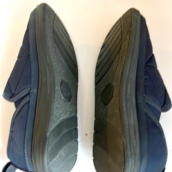 Men’s Canvas Loafers Sz 11 never worn - Picture 3 of 3